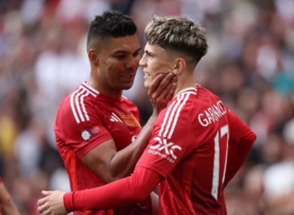 Phản ứng của Van Nistelrooy trước pha bỏ lỡ của Rashford chính là thứ M.U cần 3 image